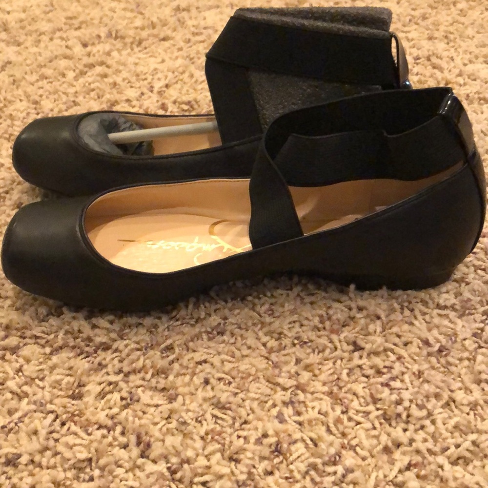 Slip on flats